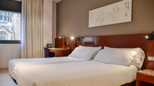 www.hotelsantpau.com