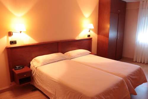 www.hotelmaycar.com