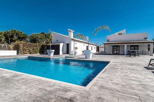 www.casalavuelta.es