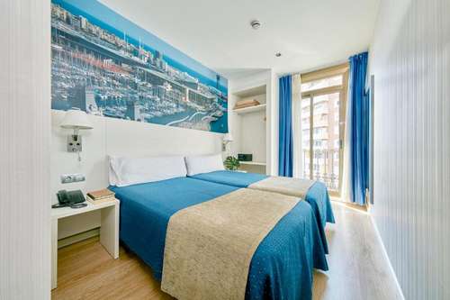 www.hoteltransit.es