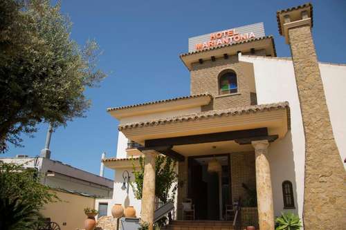www.mariantoniahotel.com