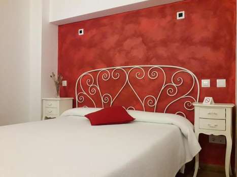 www.hotelvilladelerma.com