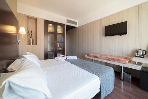 www.hotelsalymar.com