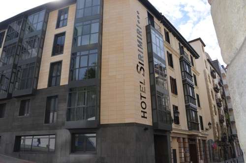 www.hotelsirimiri.es