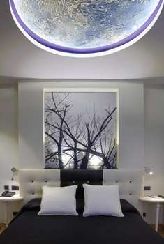 www.hotelcampoamoroviedo.com