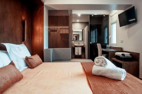 www.latrobadahotel.com