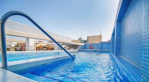 www.hotelmainake.com