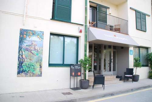 www.hoteltarongeta.website