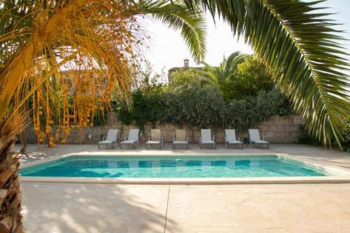 www.villasabarcellamallorca.com