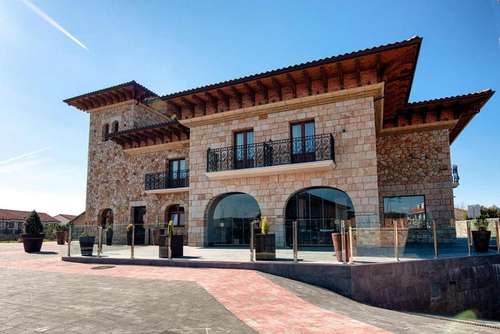 www.hoteltorredegalizano.com