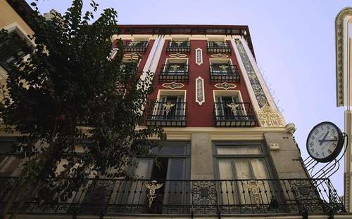 www.petitpalaceposadadelpeine.com