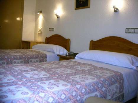www.hotellaparra.com