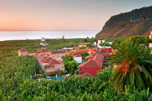 www.hotelhaciendadeabajo.com