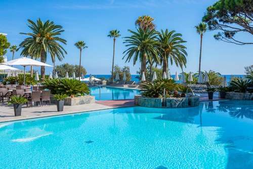 www.marinshotels.com