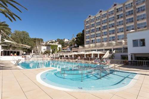www.hotelcalagaldana.com