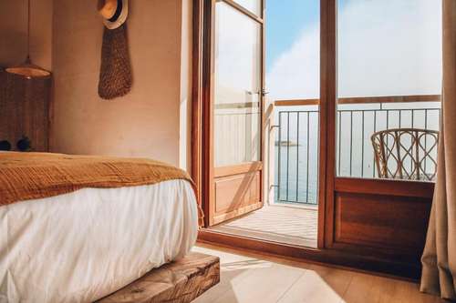www.nomadhotelcollection.com