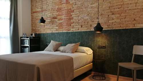 www.hotelcantonbarcelona.com