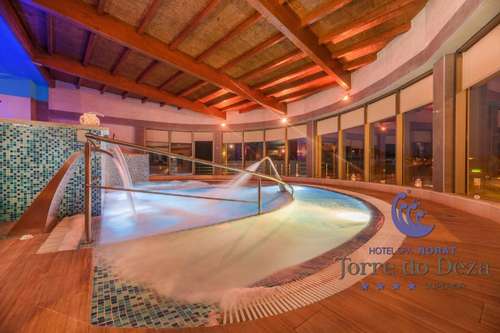 www.torredodezahotel.com