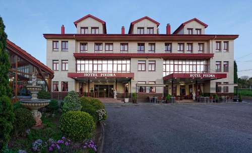 www.hotelpiedra.es