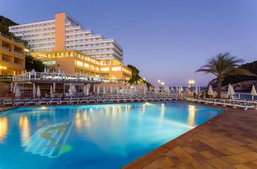 www.calallongaresort.com