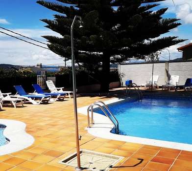 www.hotelmiramarsanxenxo.com