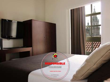 www.carrishoteles.com