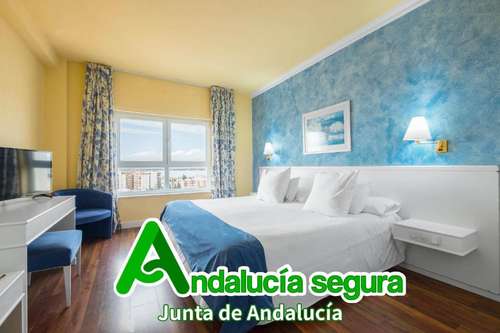 www.hotelguadalquivir.com