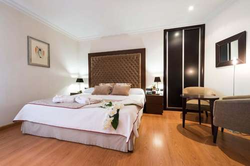 www.hotelinfantasdeleon.com