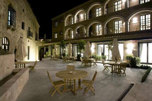 www.palaciodemengibar.es