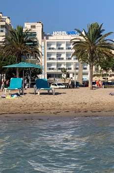 www.hotel-la-carabela.com.es