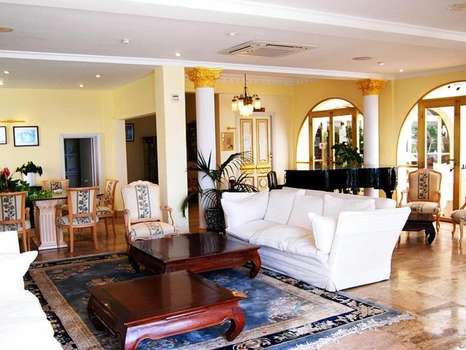 www.eldorado-carboneras.com