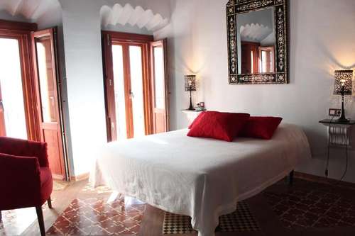 www.hotellaboheme.com