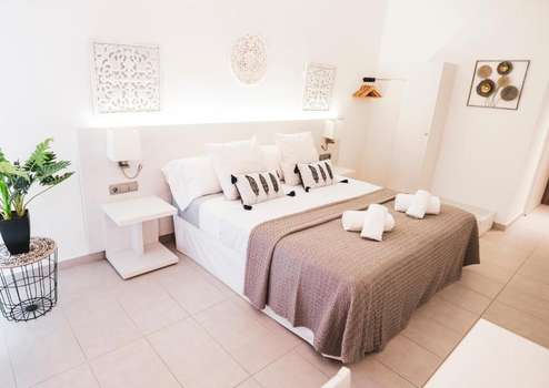 www.hotelpuchet.com