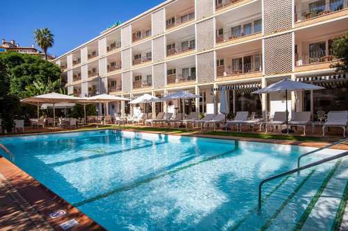 www.hotelaraxa.com