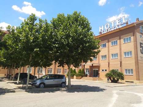 www.hoteltorcal.com
