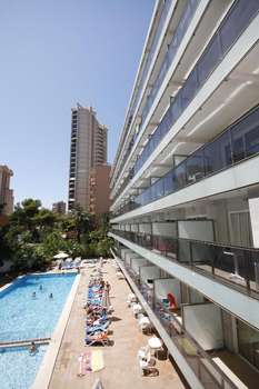 www.hotelperlabenidorm.com