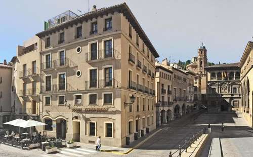 www.hotelguadalope.es