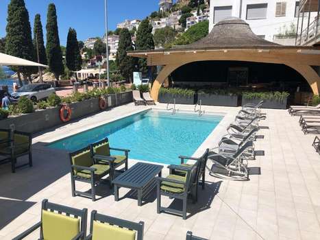 www.hotelcanyelles.com