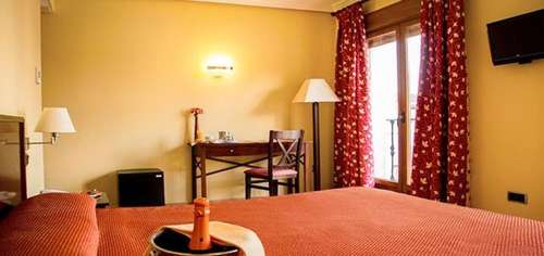 www.hotelruraleljardin.es