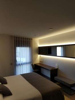 www.hotelolotcentre.com