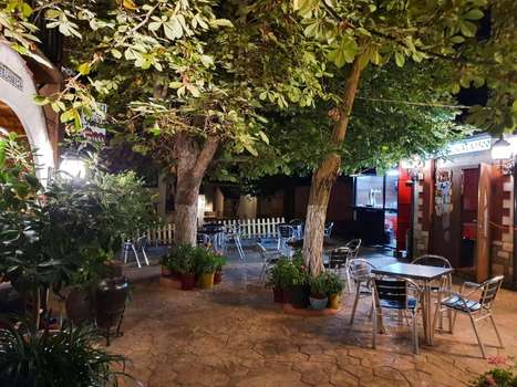 www.hotelsuizabronchales.es