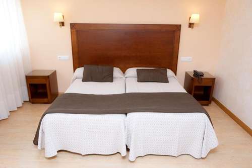 www.hotelabadiaburgos.com