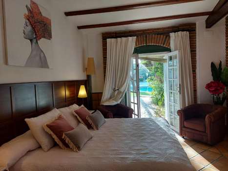 www.hoteldongonzalo.com