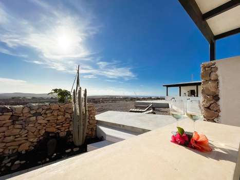 www.almacalmahotelrural.com