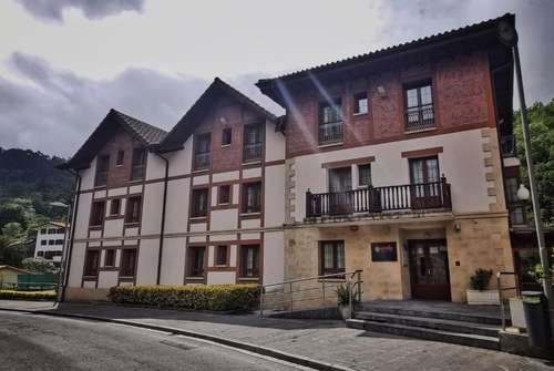 www.adekohoteles.com