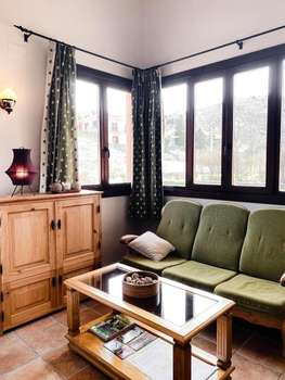 www.hotelvaldevecar-albarracin.com