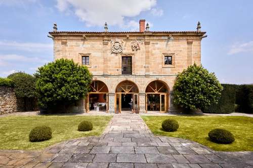 www.palaciohelguera.com