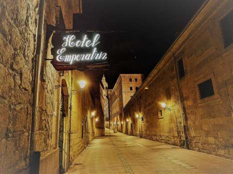 www.hotelemperatrizuno.com