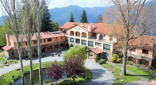 www.hotelsantbernat.com