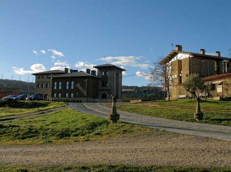 www.hotelvaldorba.com
